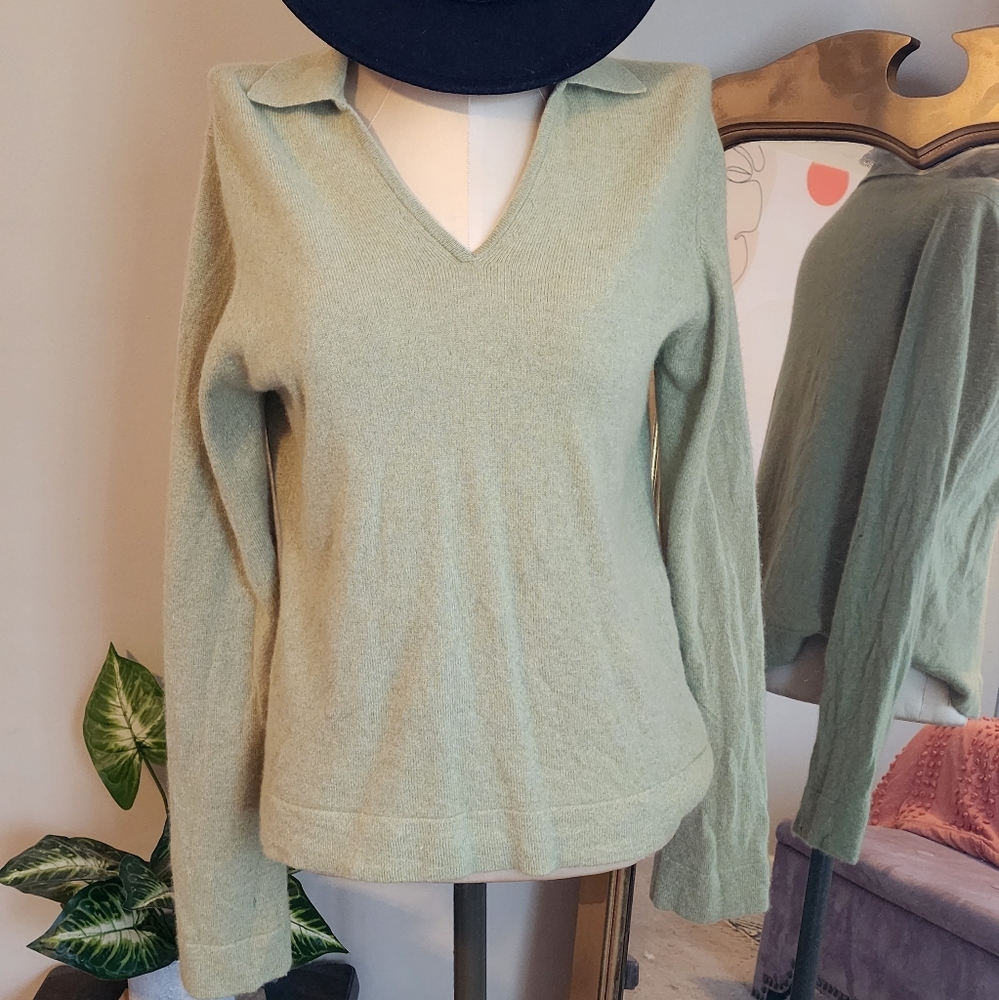 Vintage Green Cashmere Collared Pullover Sweater